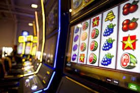 Bàn chơi casino trực tuyến với dealer thật tại lucky6868 Việt Nam